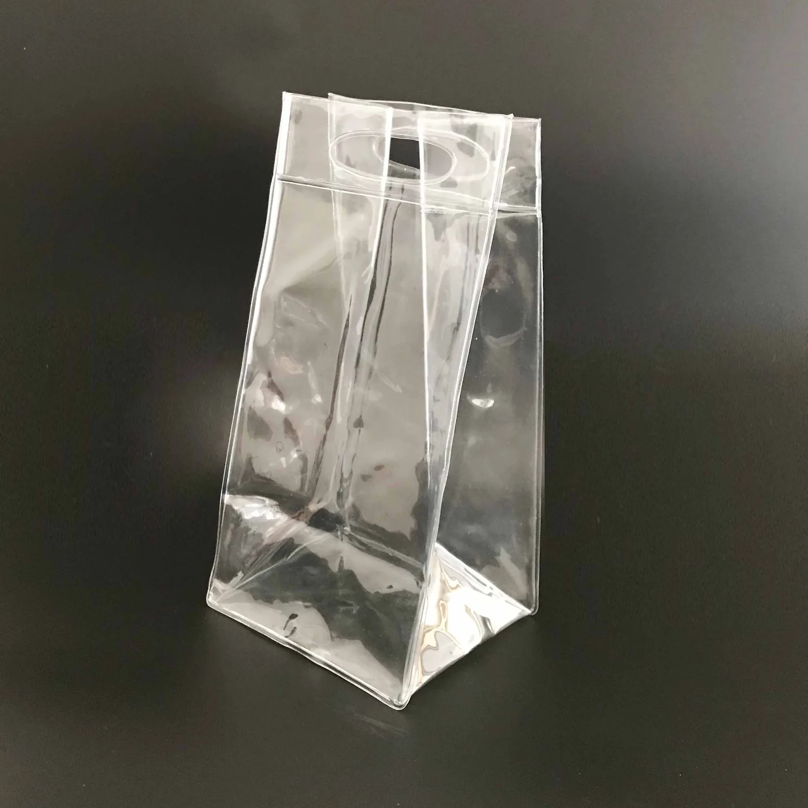 Custom Cold Resistant Portable Plastic Pvc Ice Bag Pvc Handle Bag for Wine